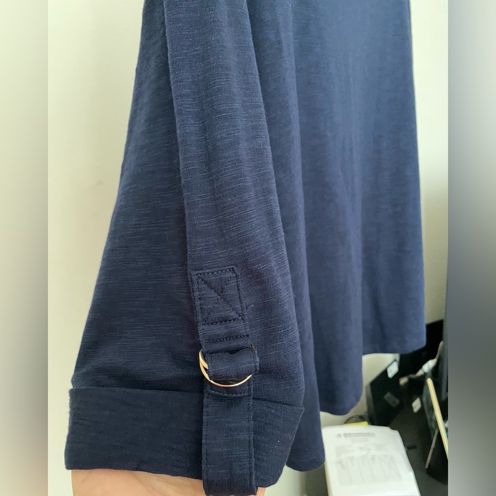 Chico's women’s Navy Top Size L - Picture 5 of 6